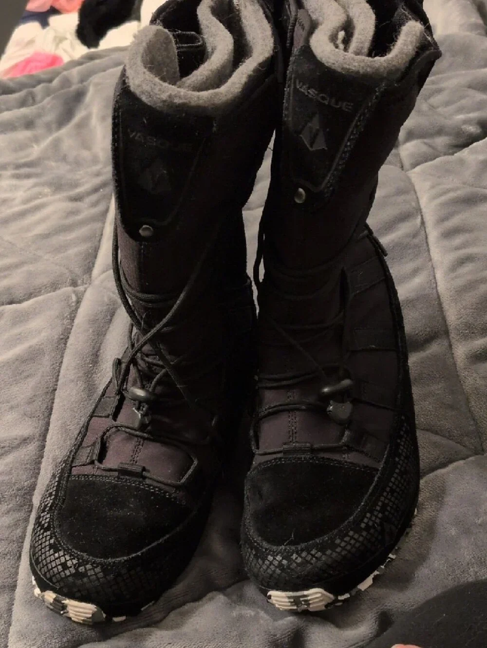 Vasque Black Men's Rain & Snow Boots with Camo Traction Outsole